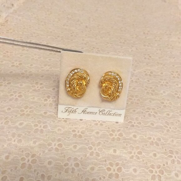 Vintage Signed Christian Dior White Clear Crystal Oval Gold Tone Clip Earrings - Picture 6 of 9